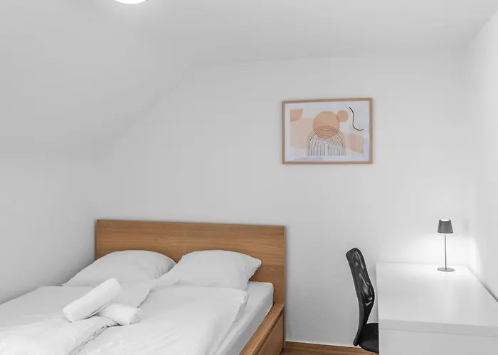 Gaestehaus ホームステイ *